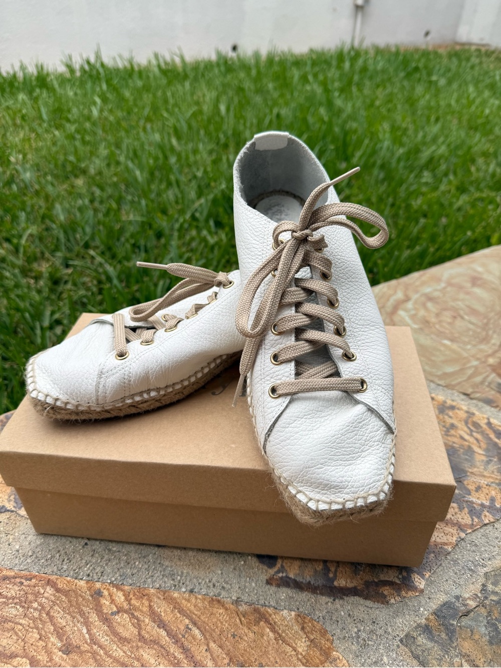 Maypol White Leather Lace-Up Espadrille Sneakers size 9